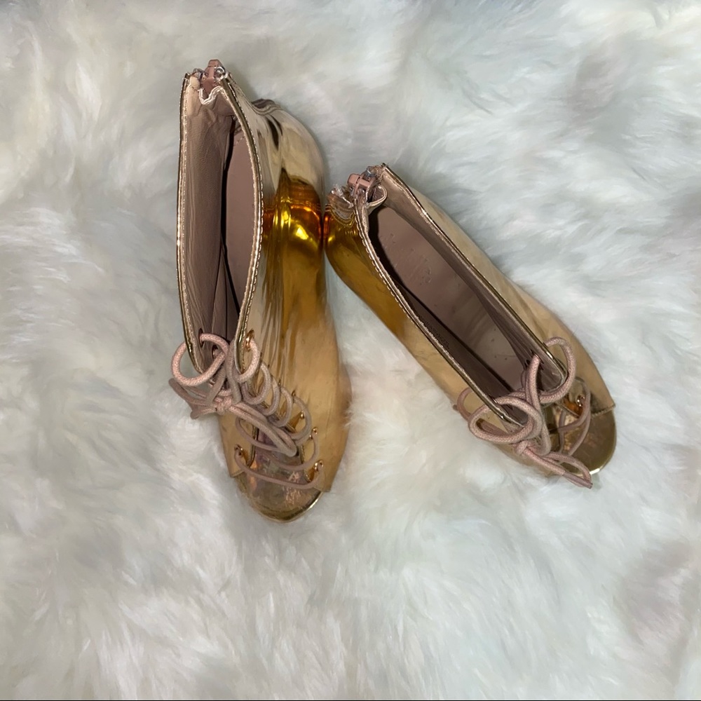 🌸Charlotte Russe Rose gold heels - Picture 2 of 4